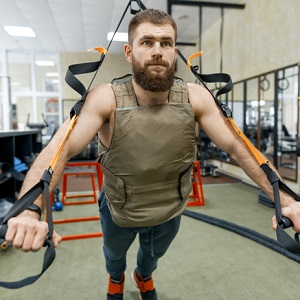 Vektvest best i test 2026 - Kom i form hjemme med ekstra kroppsvekt!